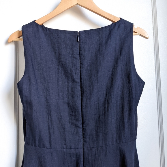 COS sleeveless fit and flare midi dress - Picture 8 of 10